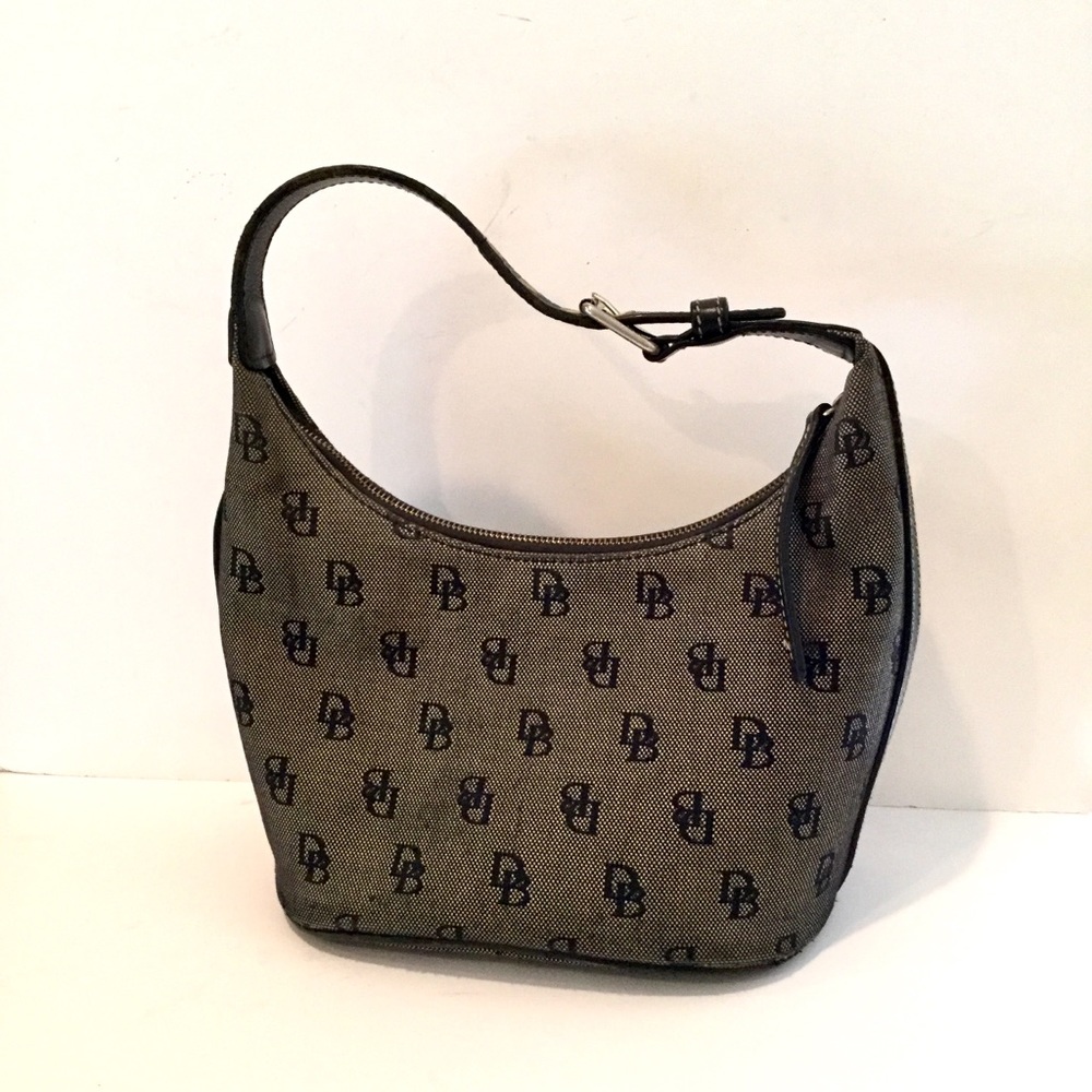 DOONEY & BOURKE NAVY SIGNATURE BAG